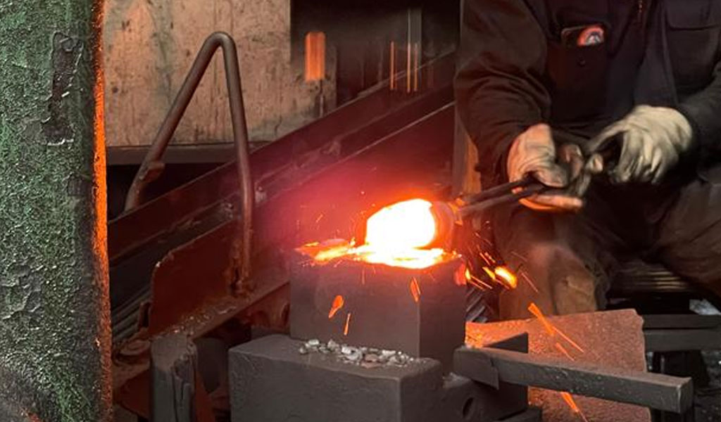 Forgings can make the streamline of the parts meet the requirements.